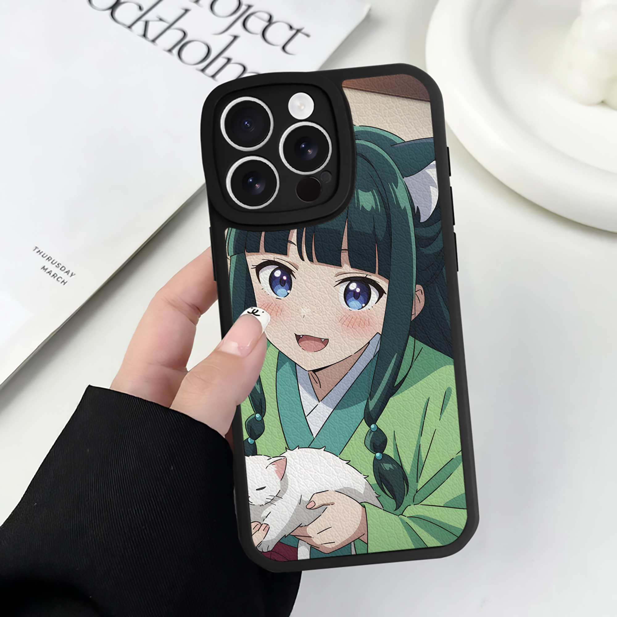 （画像用） 薬屋のひとりごと The Apothecary Diaries 【iPhone 16シリーズ対応】シリコンスマホケース（レザー調） 材質：シリコン
